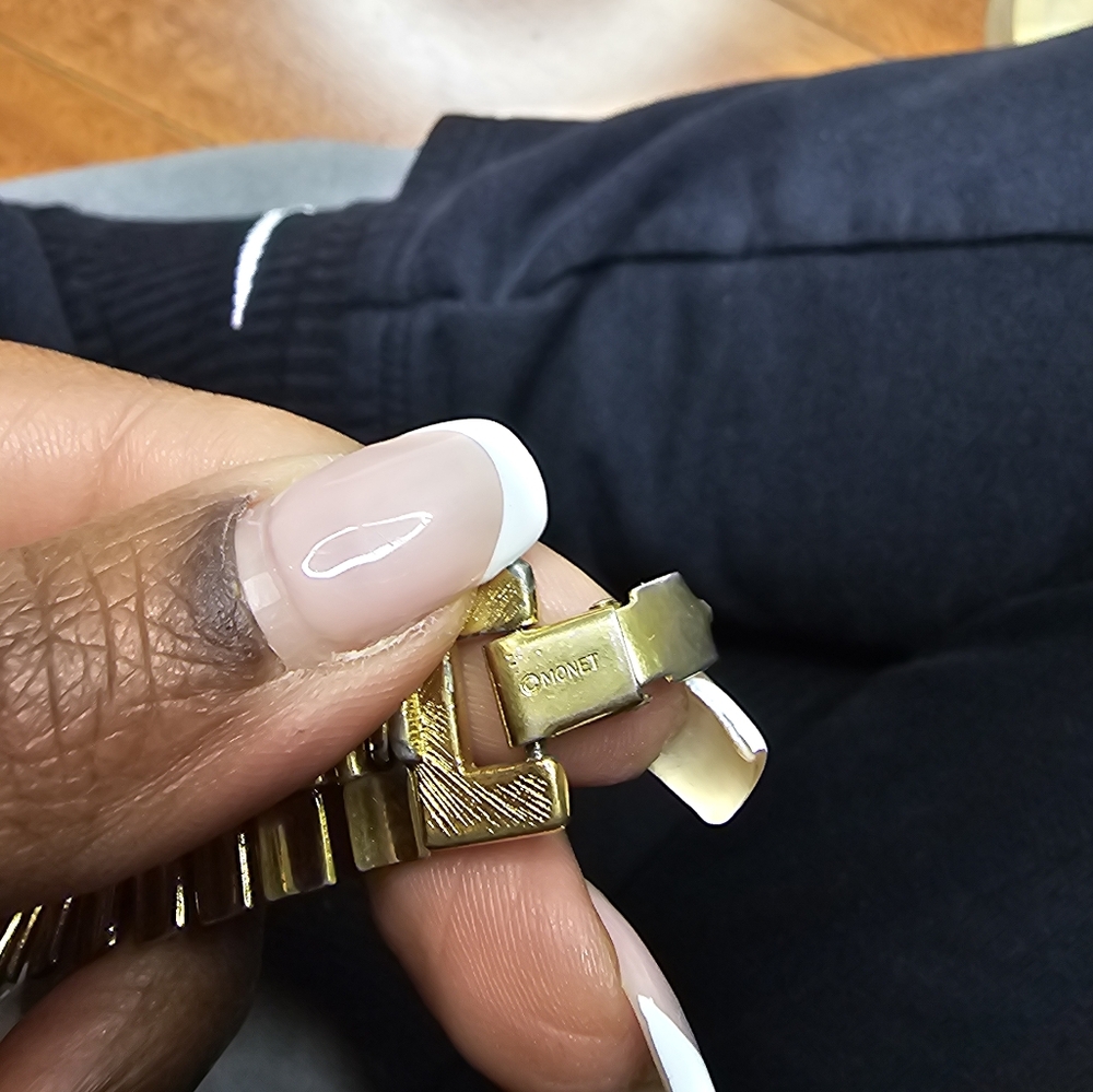 Monet VTG Chunky Unisex Gold Chain Bracelet - Picture 12 of 14